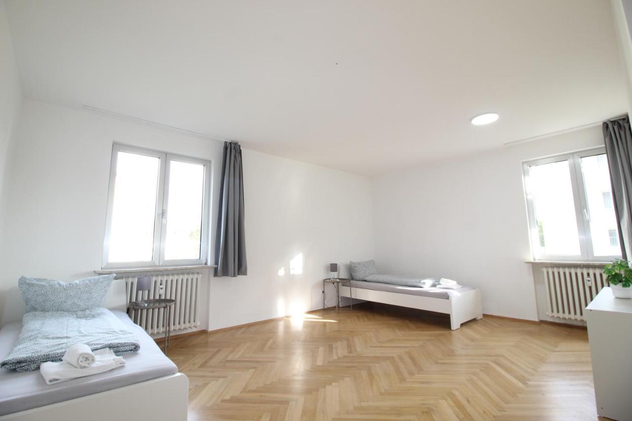 Apartmenthaus Kitzingen - Grosszuegige Wohnungen Fuer Je 6 Personen Mit Balkon エクステリア 写真